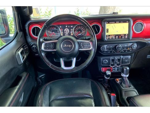 Used 2020 Jeep Gladiator Rubicon AWD/4WD image 5