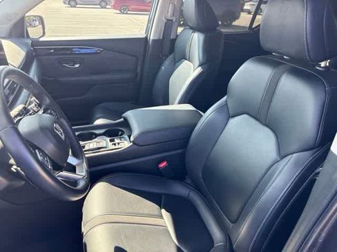 Used 2023 Honda Pilot EX-L image 11