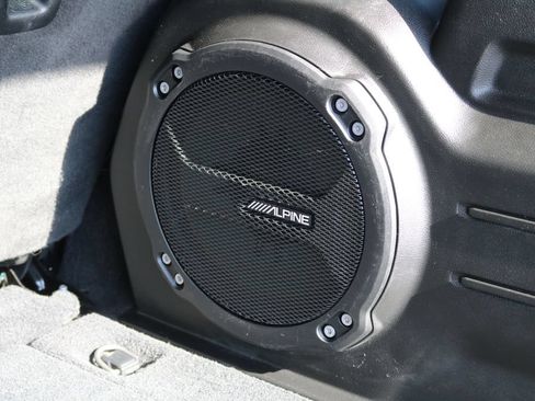 Used 2019 Jeep Wrangler Unlimited Sahara AWD/4WD image 17