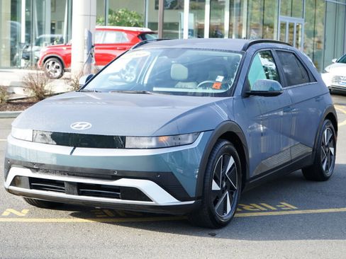 Used 2025 Hyundai Ioniq 5 SEL image 1