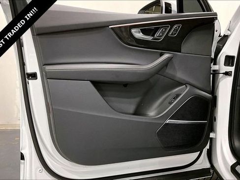 Used 2025 Audi Q7 3.0T Premium Plus image 17