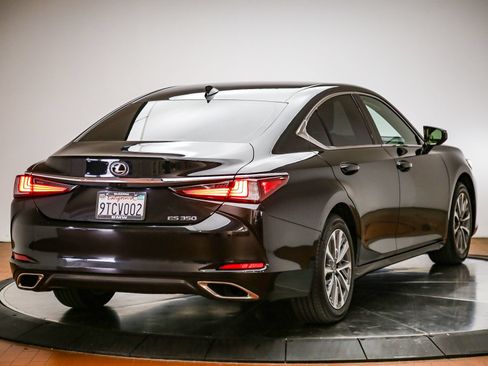 Used 2025 Lexus ES 350 w/ Accessory Package (Z2) FWD image 5