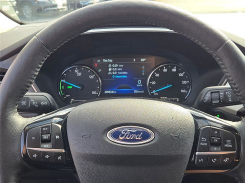 Used 2021 Ford Escape SEL image 34