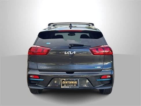 Used 2022 Kia Niro EX image 7