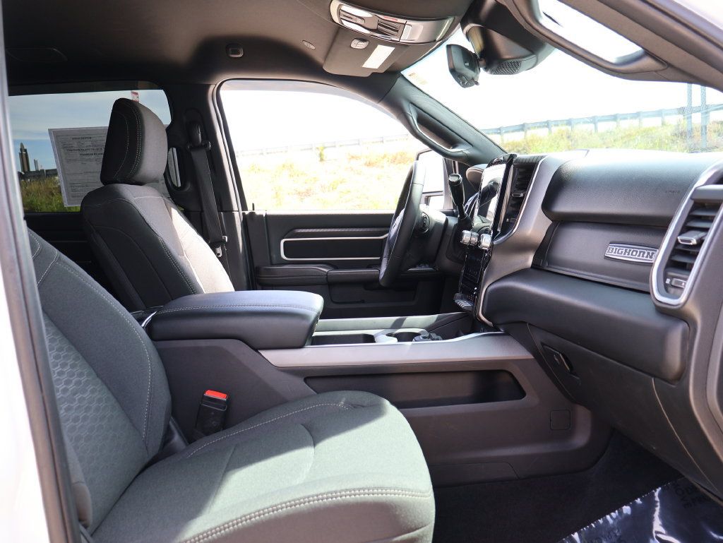 Used 2025 RAM 3500 Big Horn AWD/4WD image 9