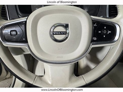Used 2016 Volvo XC90 T6 Momentum AWD/4WD image 17