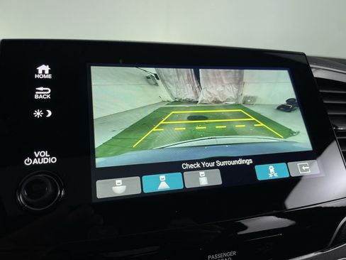 Used 2023 Honda Passport EX-L image 16