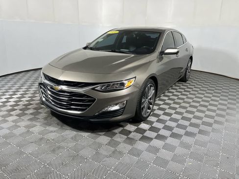 Used 2020 Chevrolet Malibu Premier image 3
