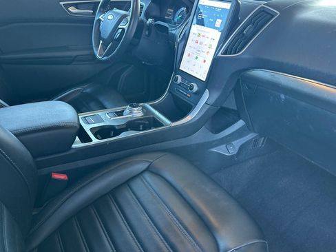 Certified 2022 Ford Edge SEL w/ Convenience Package AWD/4WD image 15