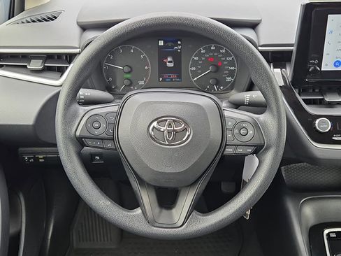 Used 2025 Toyota Corolla LE FWD image 19
