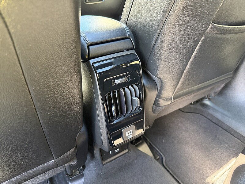 Used 2025 Jeep Compass Limited w/ Sun & Sound Group AWD/4WD image 24