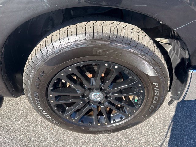 Used 2017 Nissan Titan SV AWD/4WD image 13