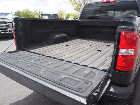 Used 2017 GMC Sierra 2500 Denali w/ Duramax Plus Package AWD/4WD image 18