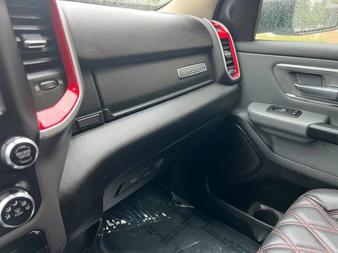 Used 2019 RAM 1500 Big Horn AWD/4WD image 30