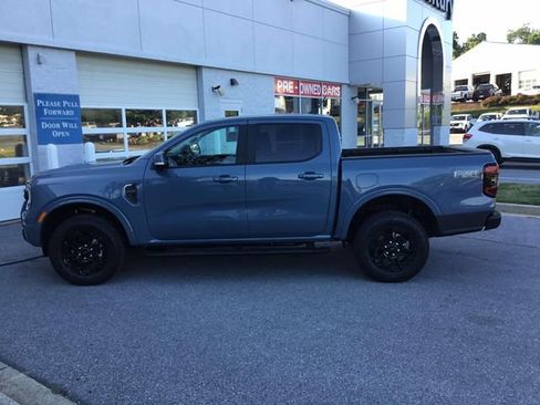 Used 2025 Ford Ranger Lariat w/ FX4 Off-Road Package AWD/4WD image 6