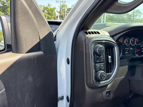 Used 2021 Chevrolet Silverado 1500 LT Trail Boss w/ Convenience Package II AWD/4WD image 23