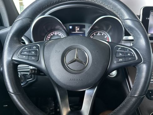 Used 2019 Mercedes-Benz GLC 300 4MATIC Coupe image 25