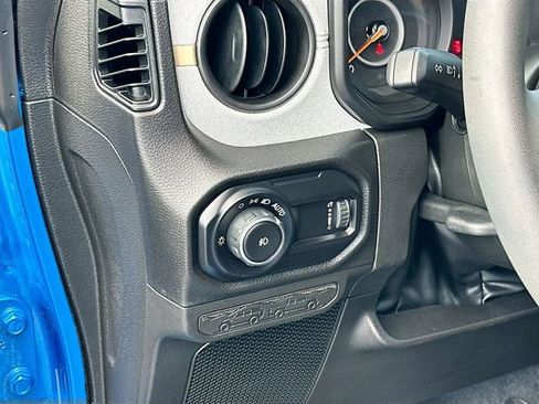 Used 2024 Jeep Wrangler Sport S image 10