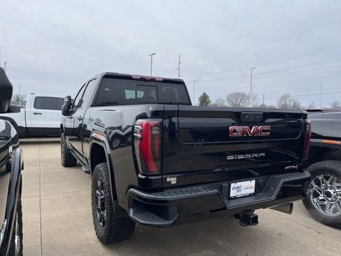 Used 2024 GMC Sierra 2500 AT4 w/ AT4 Premium Plus Package image 7