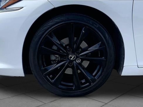 Used 2023 Lexus ES 350 F Sport w/ Accessory Package (Z1) FWD image 11