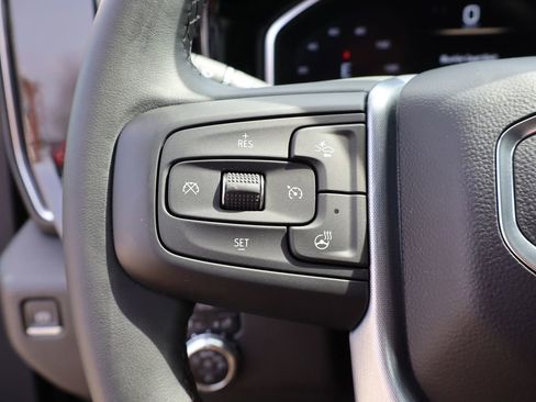 Used 2023 GMC Sierra 1500 Elevation image 15