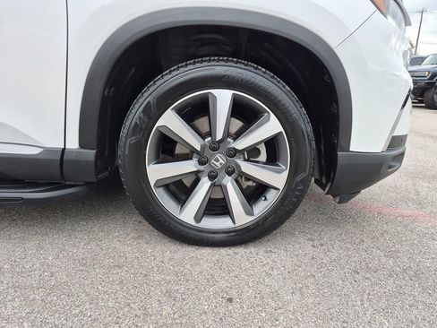 Used 2024 Honda Pilot Elite image 16
