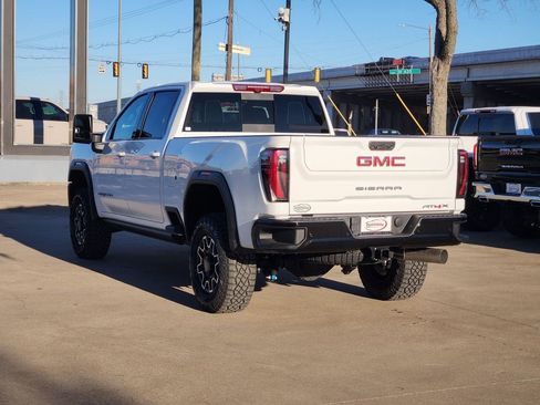 New 2026 GMC Sierra 2500 AT4X image 3