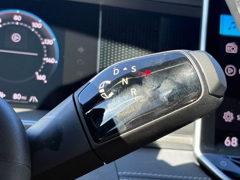 New 2026 Volkswagen Tiguan SE R-Line image 24