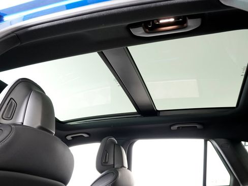 Certified 2025 Mercedes-Benz GLC 300 4MATIC image 17