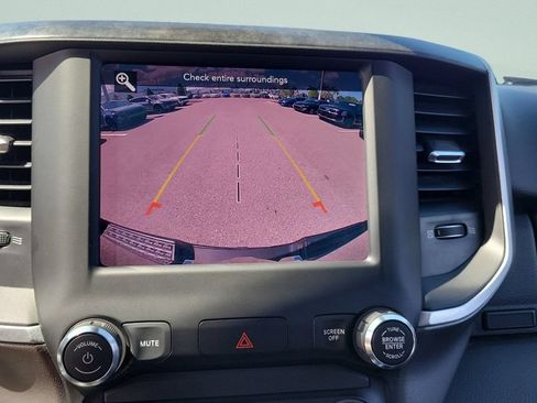 Used 2020 RAM 1500 Big Horn AWD/4WD image 17