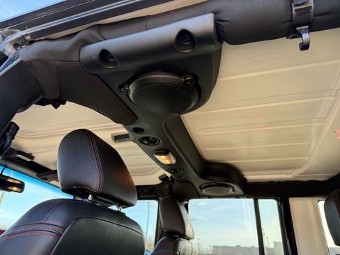 Used 2013 Jeep Wrangler Unlimited Sport image 25