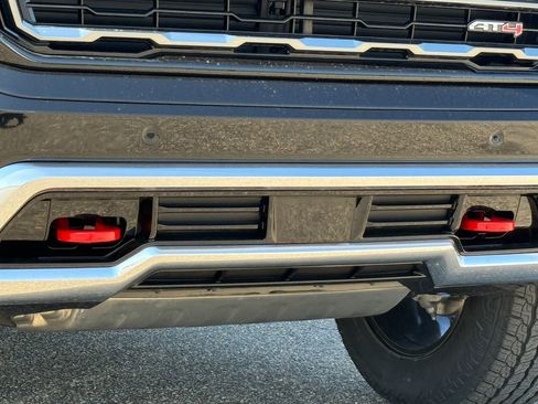 New 2026 GMC Yukon AT4 image 47