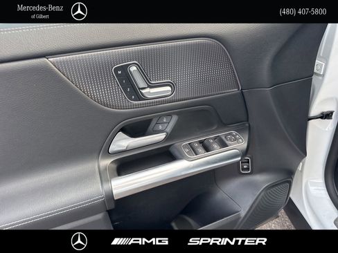 Used 2021 Mercedes-Benz GLA 250 4MATIC image 12