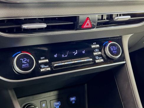 Used 2020 Hyundai Sonata SEL Plus w/ Tech Package image 17