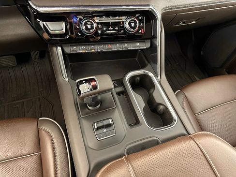 Used 2023 GMC Sierra 1500 Denali w/ Denali Reserve Package image 18