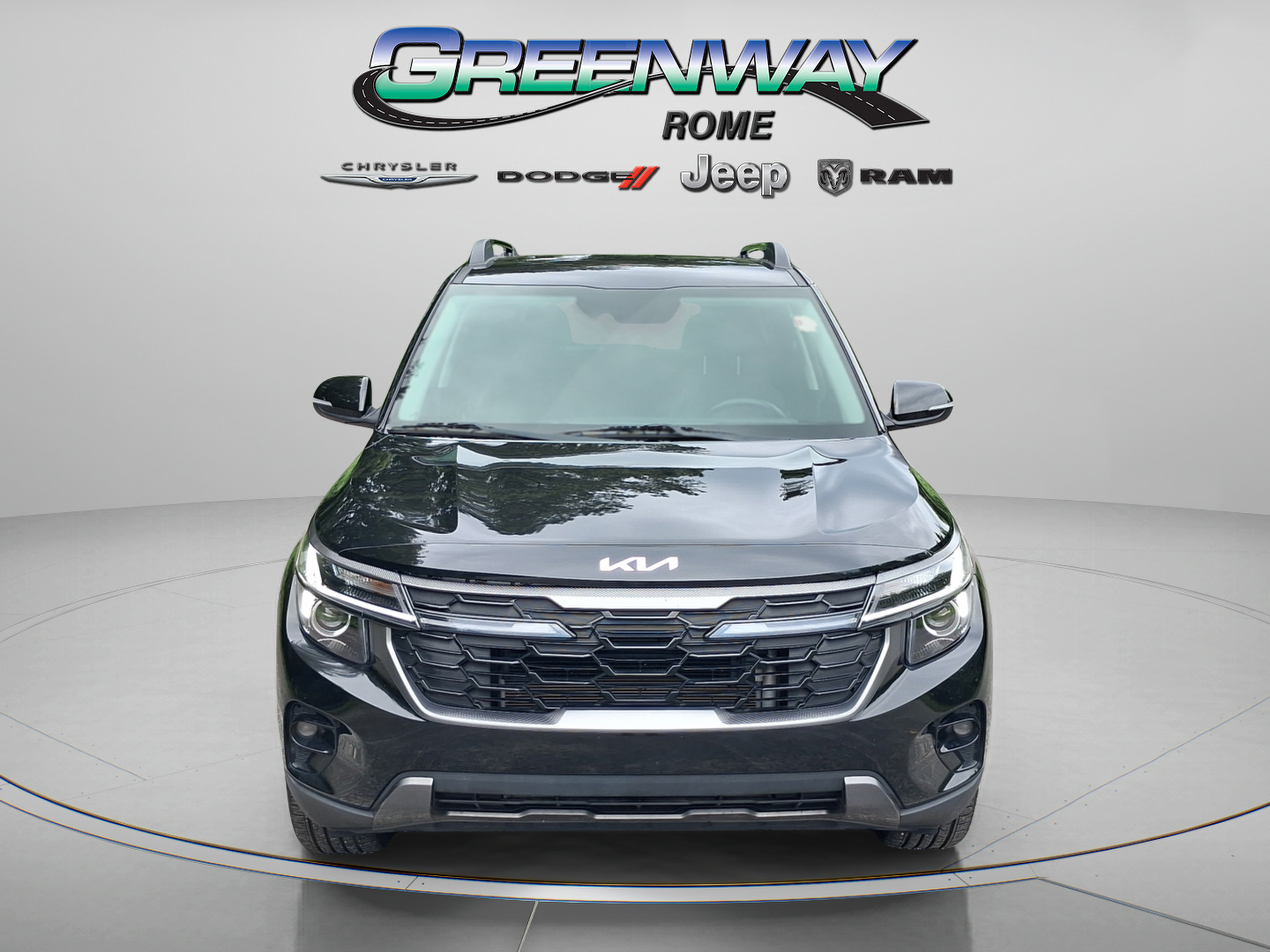 Used 2024 Kia Seltos X-Line AWD/4WD image 2