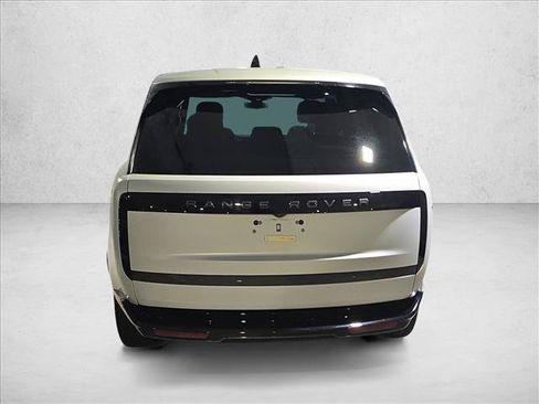 Used 2025 Land Rover Range Rover SE AWD/4WD image 6
