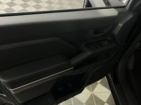 Used 2025 Toyota 4Runner SR5 image 21