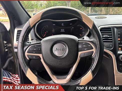 Used 2016 Jeep Grand Cherokee Laredo 75th Anniversary image 24