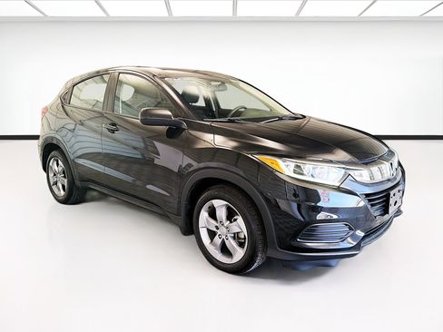 Used 2021 Honda HR-V LX image 3