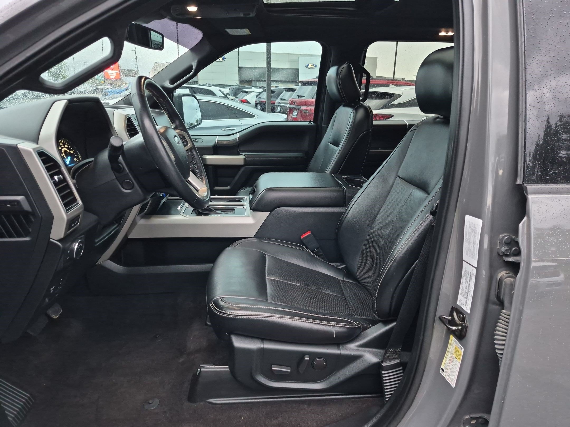 Used 2020 Ford F150 Lariat w/ Equipment Group 502A Luxury AWD/4WD image 17