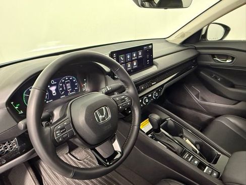 Used 2025 Honda Accord EX-L image 14