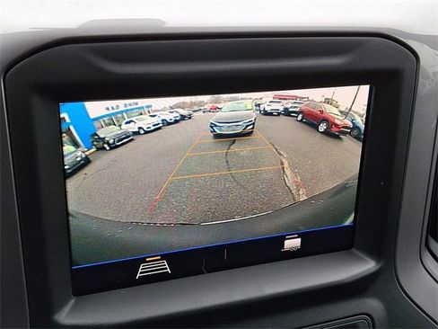 Used 2021 Chevrolet Silverado 1500 Custom image 16