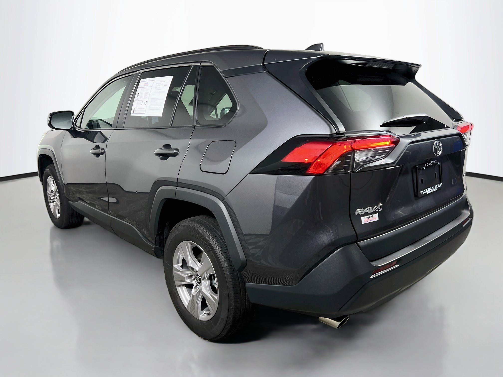 Used 2025 Toyota RAV4 XLE FWD image 8