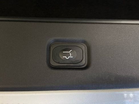 New 2025 Lincoln Navigator L Black Label image 8