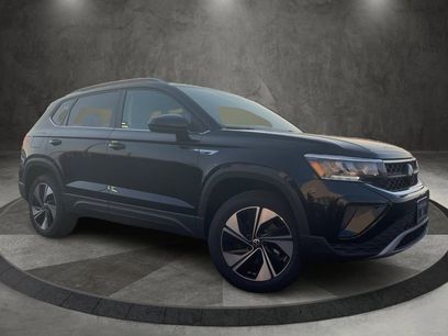 New 2024 Volkswagen Taos SE