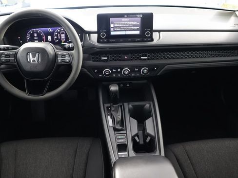 Used 2025 Honda Accord SE image 2