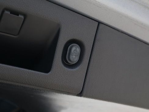 Used 2018 GMC Yukon XL SLT w/ Premium Edition RWD image 31