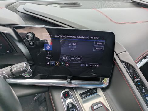 Used 2020 Chevrolet Corvette Stingray Premium Cpe w/ 3LT Preferred Equipment Group RWD image 19