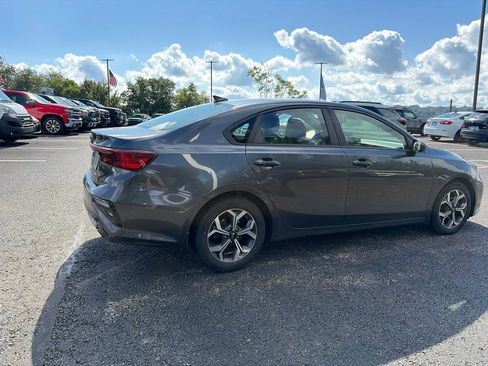 Used 2019 Kia Forte LXS FWD image 10